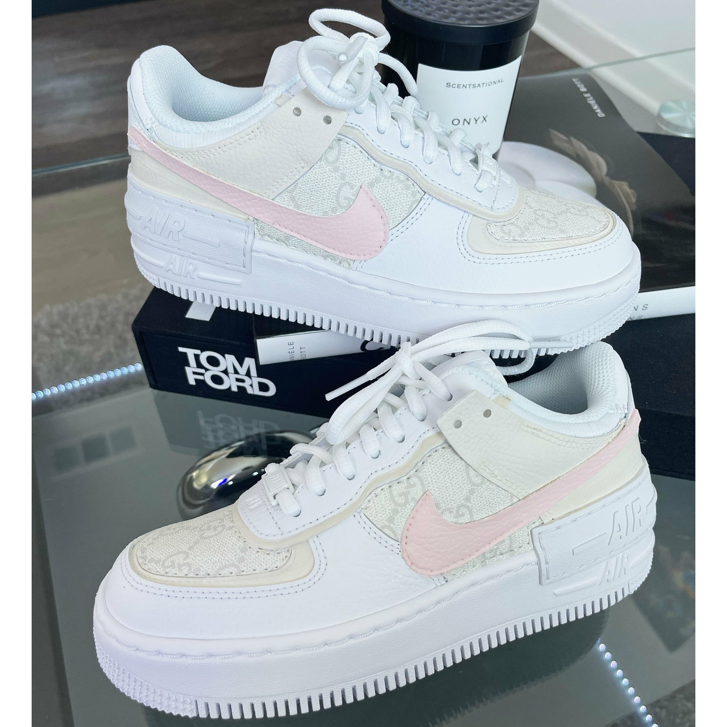 Cream GeeGee Shadows