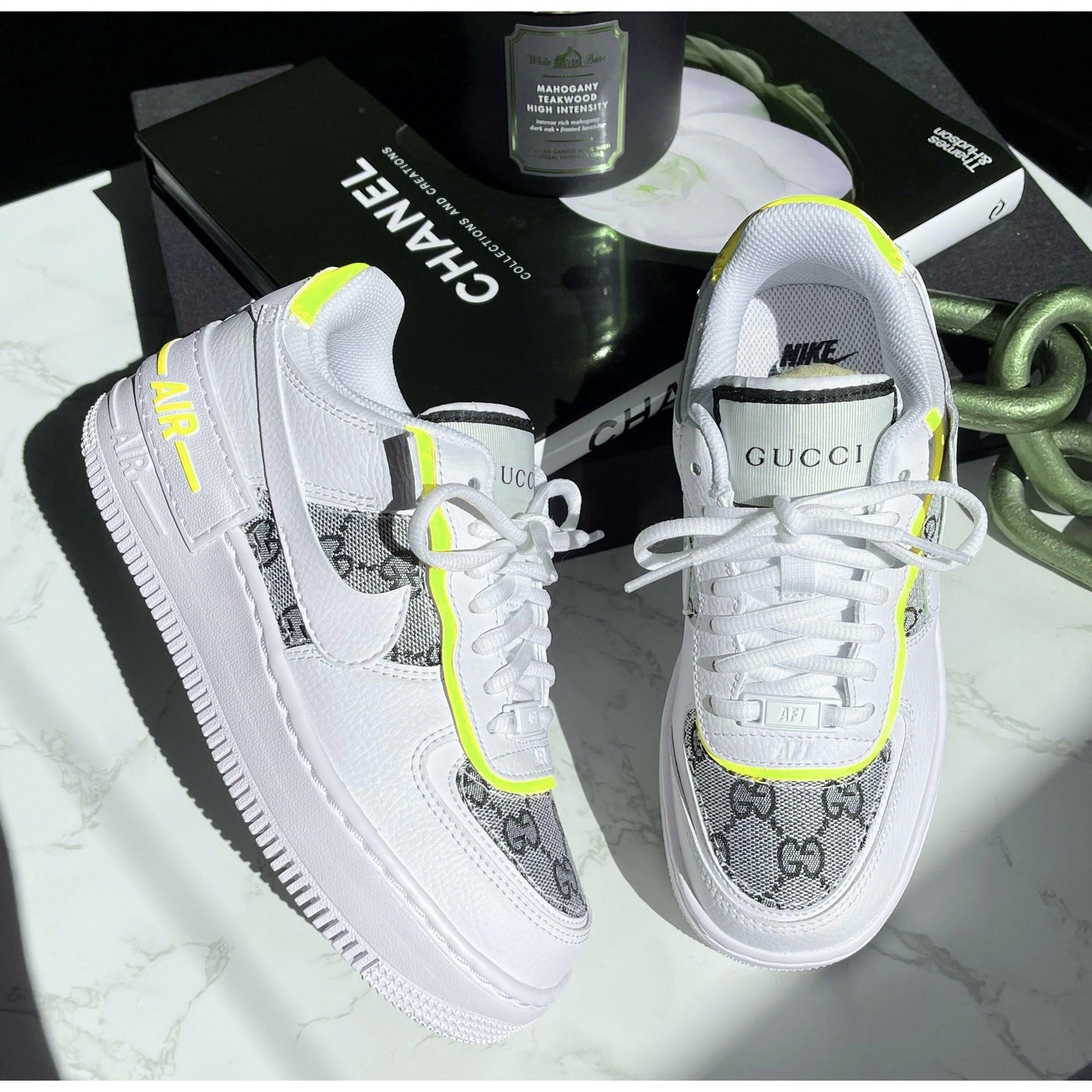 Highlighter GeeGee Shadows