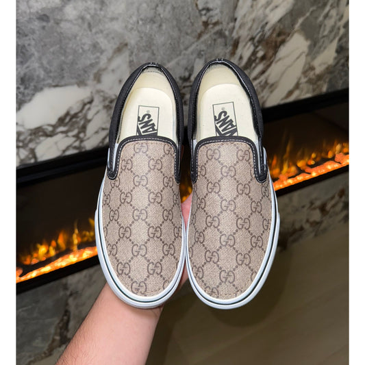 GeeGee Slip On